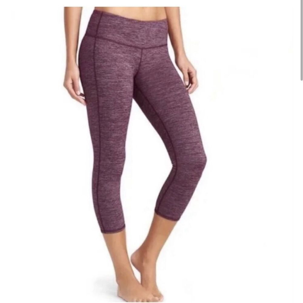 Athleta Womens Quest Chaturanga Capri Cropped Heather Burgandy Red Size Med